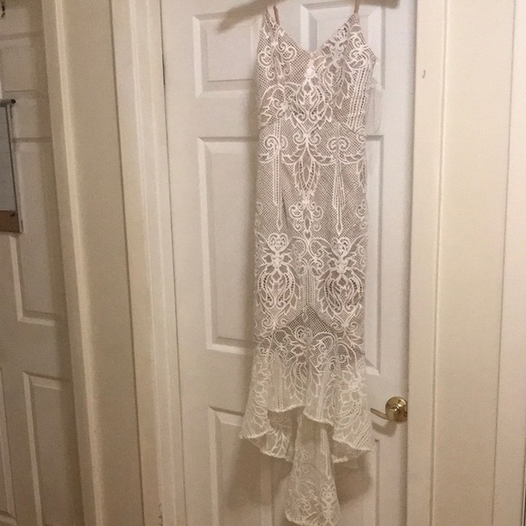 Honey Chelsea stunning white nude lining midi dress  BNWOT - Picture 7 of 7